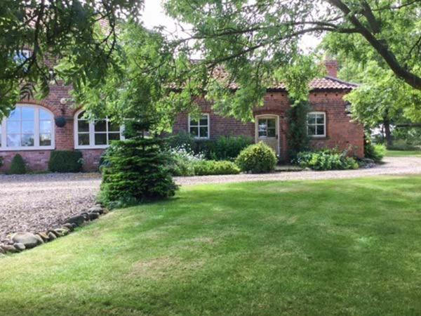 Stable Cottage Withernwick ภายนอก รูปภาพ